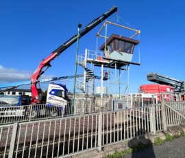 - Truck and Crane Hire UK A team from Southdown Engineers renovate the Littlehampton harbourmaster’s watchtower - 02