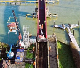 - Truck and Crane Hire UK A team from Southdown Engineers renovate the Littlehampton harbourmaster’s watchtower - 09