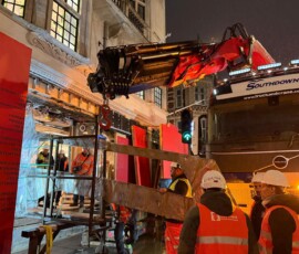 2543949052 - Truck and Crane Hire UK